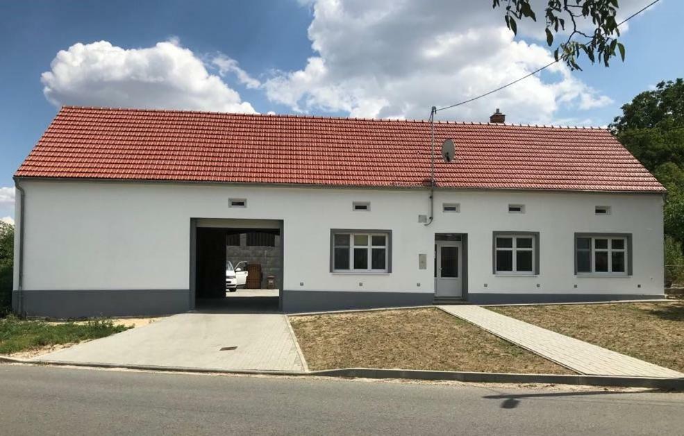 Moravske Toskansko Stavesice Exterior foto